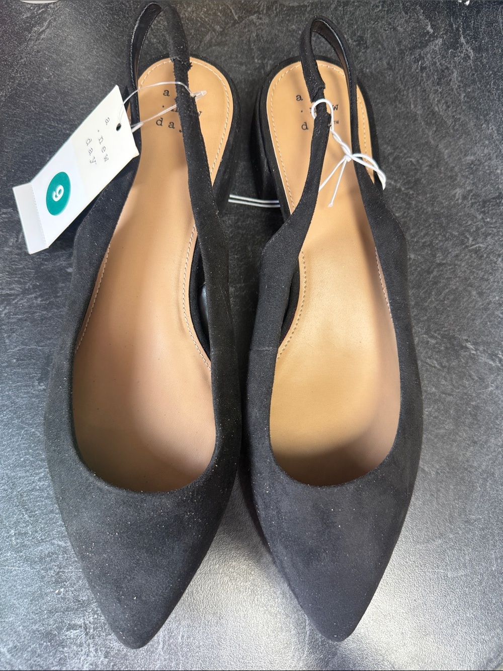 A New Day - Women's Elle Slingback Pointed Toe Heels
Bin 7 #51 - Picture 4 of 7